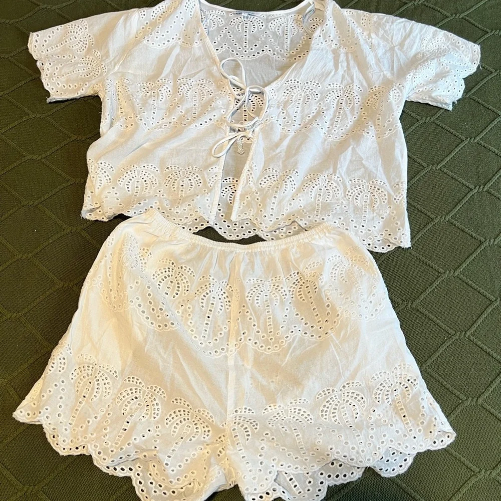 White Eyelet Lace Top and Shorts Set / Beach Coverup - Picture 2 of 15